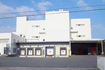 Karatsu Logistics Center’s non-CFC freezers