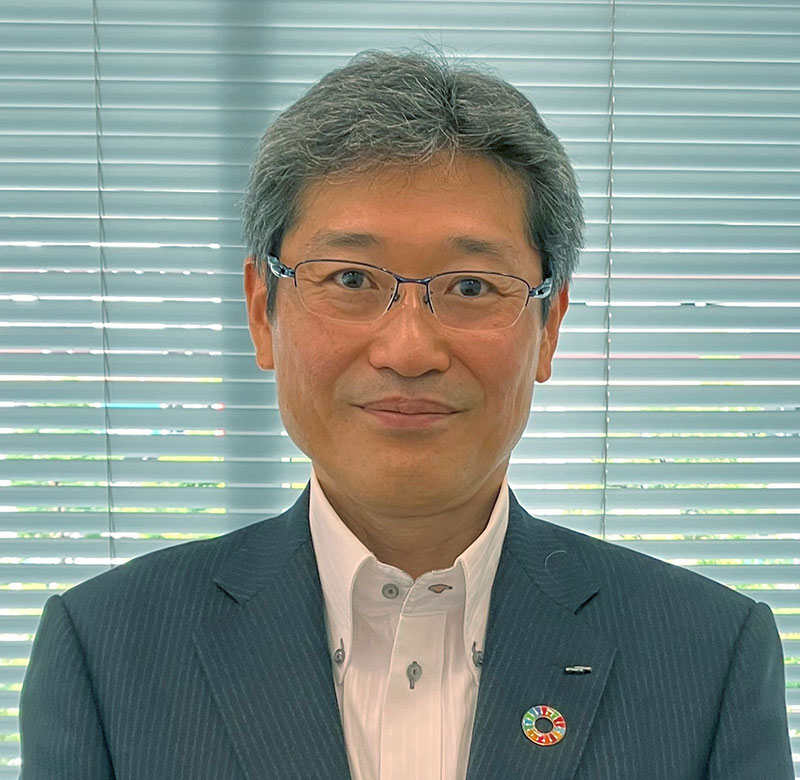 Personnel Department General Manager Akira Abe