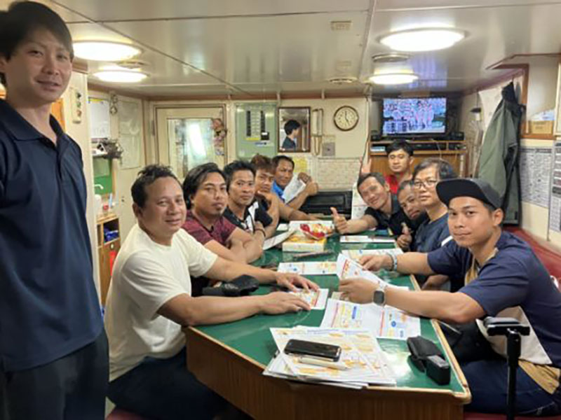 The scene when explaining the consultation desk at the group fishing company